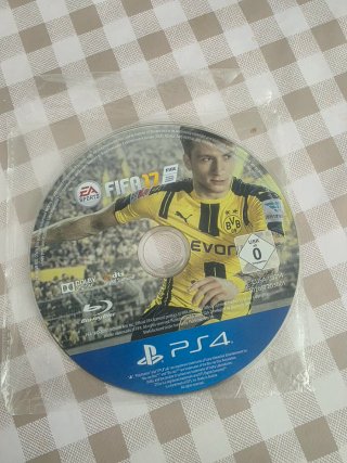 FIFA 17 para PS4, sin caja