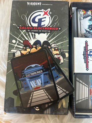 Juego de Cartas Cálico Electrónico