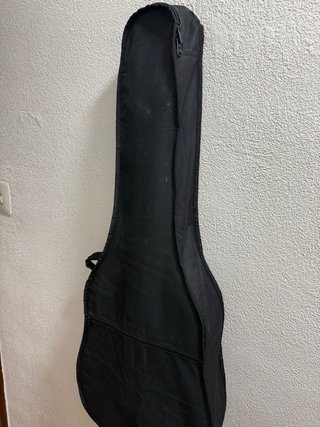 Guitarra Clásica Negra, Nueva