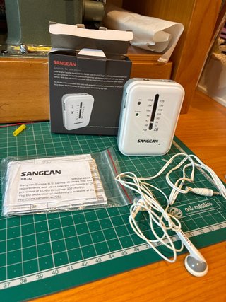 Radio Sangean SR-32 AM/FM Bolsillo
