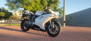 Ducati 848 SBK Blanca y Negra 2009