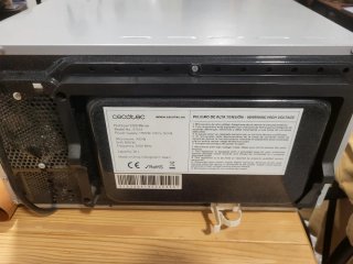 Microondas con Acabado Metalizado