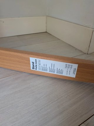 Moisés Cambrass con balancín de madera