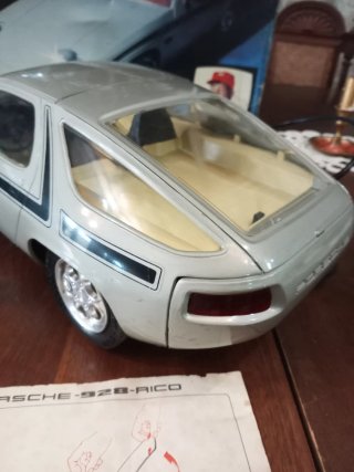 Coche Teledirigido Porsche 928 Rico