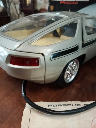 Coche Teledirigido Porsche 928 Rico