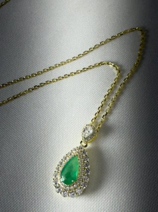Colgante de plata S925 con Esmeralda