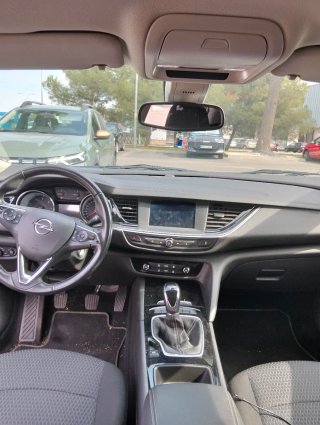 Opel Insignia 2022