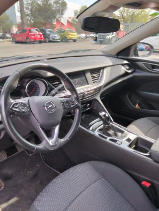 Opel Insignia 2022
