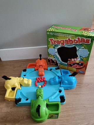 Juego de mesa Tragabolas de Hasbro