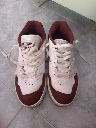 Zapatillas Lacoste Tennis Blancas y Rojas