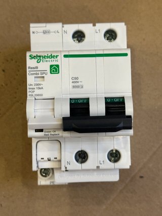 Lote de Material Eléctrico Schneider