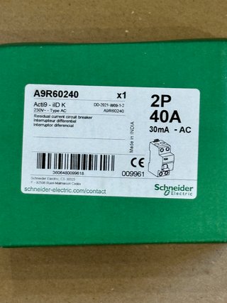 Lote de Material Eléctrico Schneider