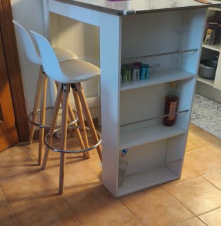 OFERTA. Mesa Alta Bar con Estantes Laterales.
