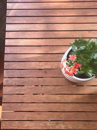 Mesa plegable de madera para terraza