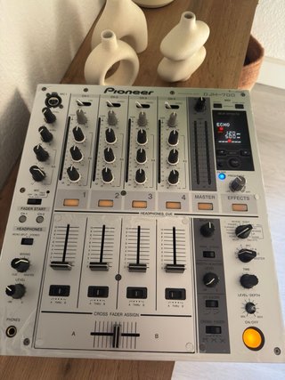Pioneer DJM-700