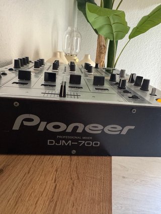 Pioneer DJM-700