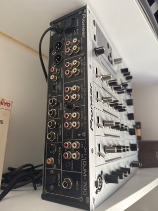 Pioneer DJM-700
