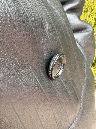 Abrigo negro de cuero y pelo Hugo Boss