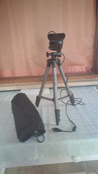 Webcam con Trípode Alpha 1000