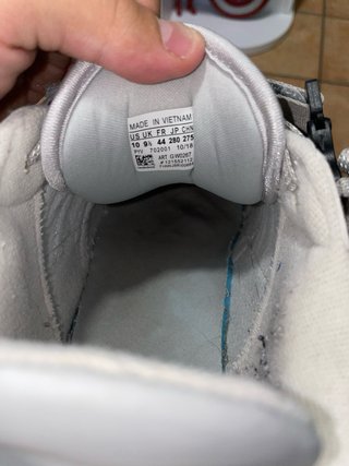 Adidas Forum x Bad Bunny Gris/Blanco