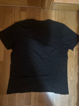 Camiseta negra basica