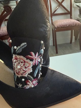 Zapatos de tacón bordados Menbur talla 39