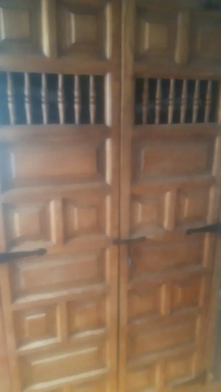 Mueble Antiguo de Madera