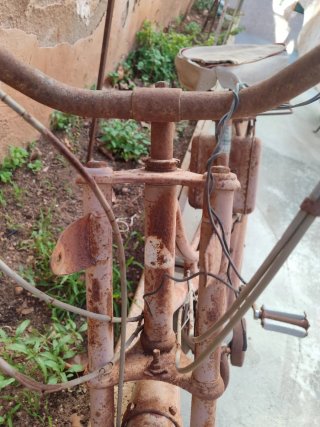 GAC Motobecane AV63
