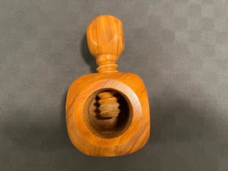 Cascanueces de Madera de Olivo
