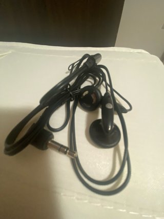 Auriculares con Cable Negros