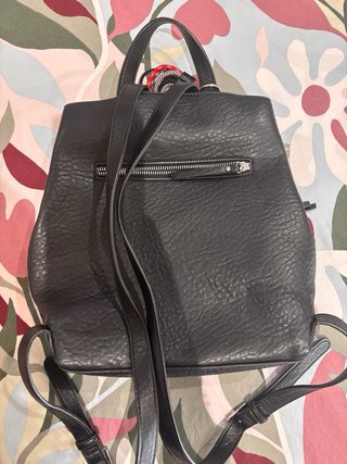 Mochila Desigual Negra con Estampado Floral