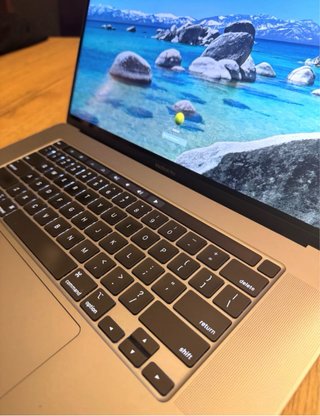 MacBook Pro 2019 512GB Plata