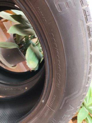 Neumáticos Bridgestone Alenza 225/60R18 100H