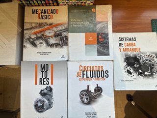 Lote de libros 1r Electromecanica de vehiculos!!!