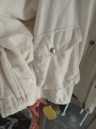 Chaqueta Beige Zara