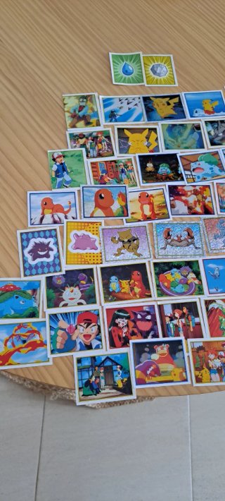 61 Pegatinas Pokémon Merlin Collections Serie 2