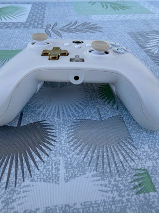 Mando Xbox Blanco y Dorado