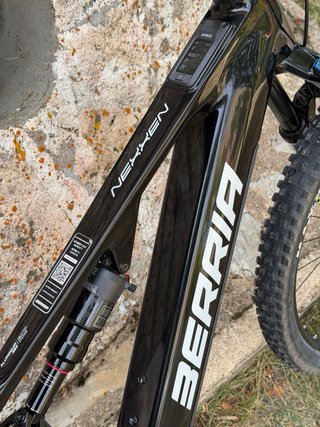 Berria Nexxen | Motor Avinox M2S | Talla L