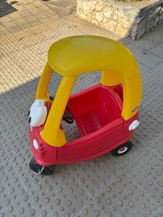 Coche Correpasillos Little Tikes Cozy Coupe