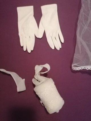 Gorro, velo, bolso y guantes de niña para comunion