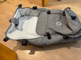 Bugaboo Cameleon 3 cochecito gris