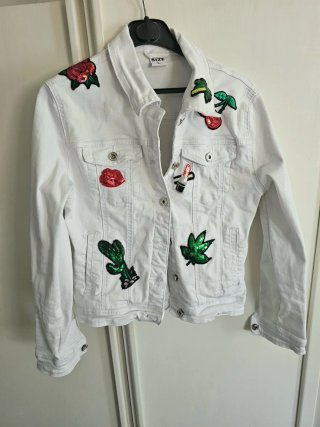 Chaqueta Tejana Blanca con Parches, Talla L justa