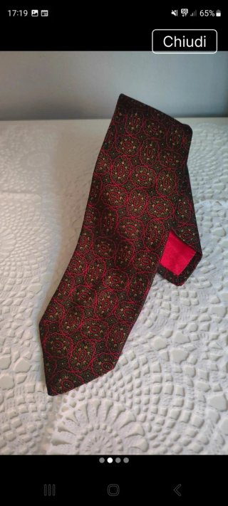 Cravatta Yves Saint Laurent rossa