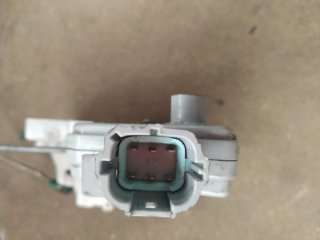 Cerradura Puerta Delantera Derecha Nissan Primera