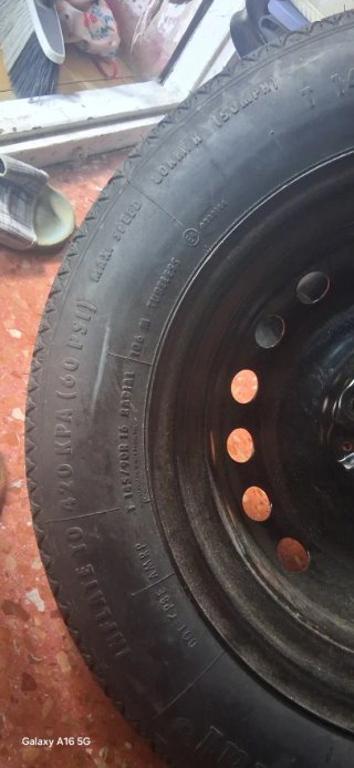 Rueda con llanta 145/90R16. .17