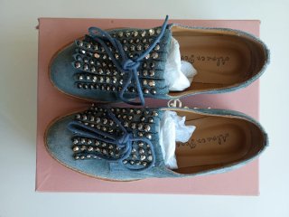 Zapatos Azules Alma en Pena con Tachuelas