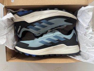Zapatillas ADIDAS Trex NUEVAS Talla 46