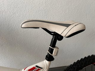 Bicicleta MTB doble suspensión con cesta – Shimano