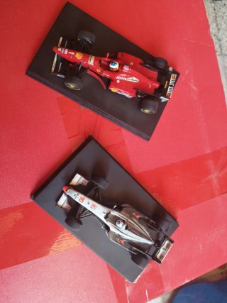 2 Modellini di Formula 1