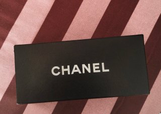 Gafas de sol Chanel negras sin usar